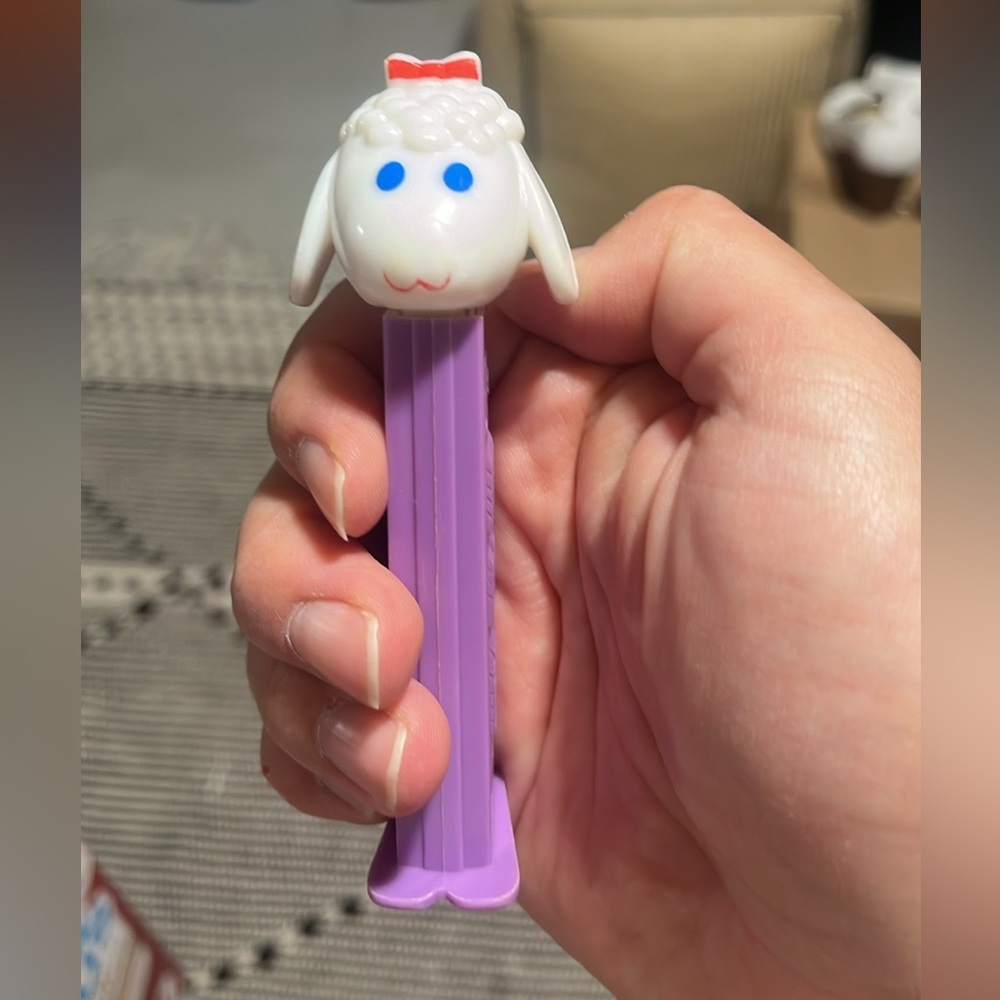 Vintage 1979 Lamb Pez Dispenser